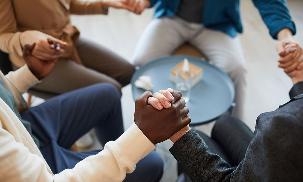 Many individuals find that prayer helps provide gratitude.